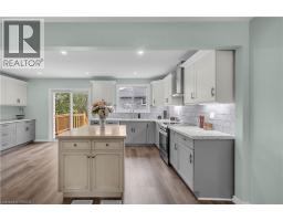 4 DOWDEN Avenue - 15
