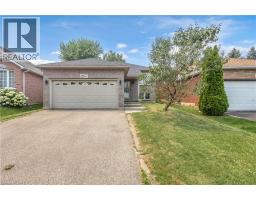4 DOWDEN Avenue - 2