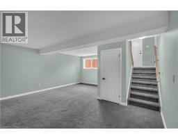 4 DOWDEN Avenue - 27