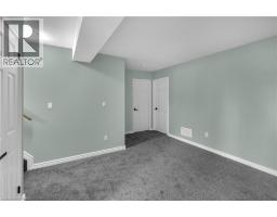 4 DOWDEN Avenue - 28