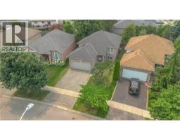 4 DOWDEN Avenue - 45