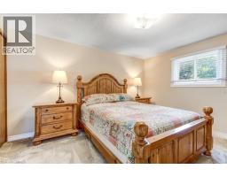 207 DUNSDON Street - 13