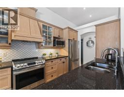 62 VARLEY Crescent - 26
