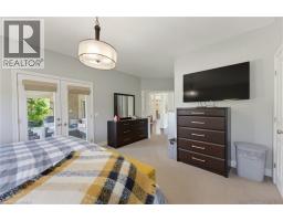 13 WINGROVE WOODS - 22