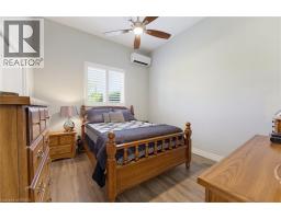 13 WINGROVE WOODS - 42
