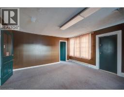 41 WELLINGTON Street - 19