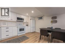 75 HENDERSON Avenue - 19