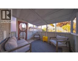 23 FREEMAN Crescent - 28