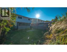 23 FREEMAN Crescent - 31