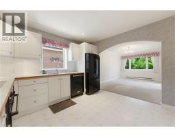 22 DUNSDON Street - 11