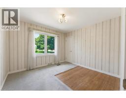 22 DUNSDON Street - 16