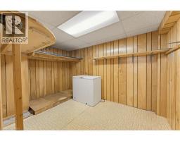 22 DUNSDON Street - 23