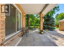 22 DUNSDON Street - 27