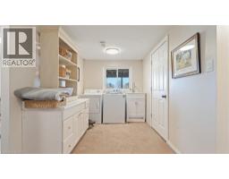 761 LYNDEN Road - 37