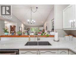24 GRIFFITHS Drive UnitNo. 9 - 11