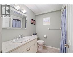24 GRIFFITHS Drive UnitNo. 9 - 31