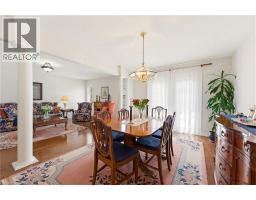 35 COBBLESTONE Drive - 12