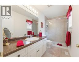 35 COBBLESTONE Drive - 20