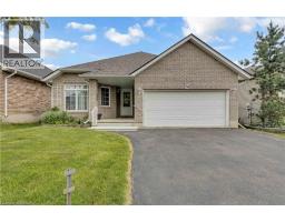34 MAICH Crescent - 1