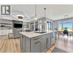 14 HUDSON Drive - 12