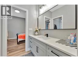 14 HUDSON Drive - 24
