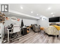 6 FREER Drive - 20