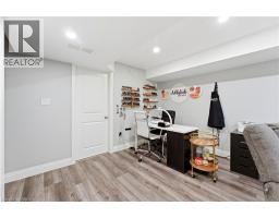 6 FREER Drive - 24