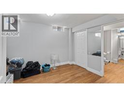124 OSBORN Avenue - 23