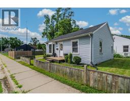 39 SANDERSON Street - 1