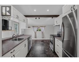 39 SANDERSON Street - 12