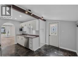 39 SANDERSON Street - 13