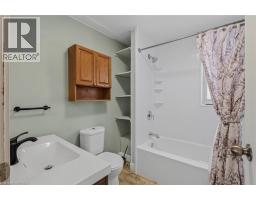 39 SANDERSON Street - 22