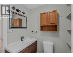 39 SANDERSON Street - 23