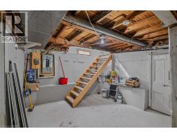 39 SANDERSON Street - 24