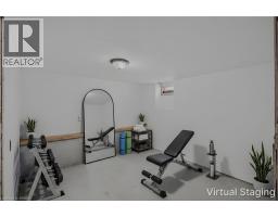 39 SANDERSON Street - 25