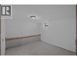 39 SANDERSON Street - 26