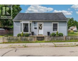 39 SANDERSON Street - 3