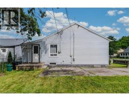 39 SANDERSON Street - 38