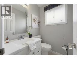 9 LARKSPUR Lane - 16