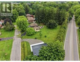 17 PLEASANT Crescent - 41