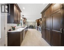 17 PLEASANT Crescent - 6