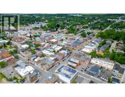 36 NORFOLK Street S - 33