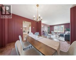 22 COLONIAL Crescent - 12