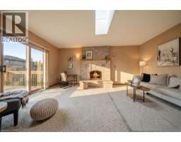 22 COLONIAL Crescent - 23