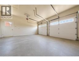 22 COLONIAL Crescent - 35