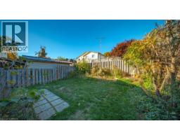 23 FREEMAN Crescent - 26