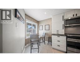23 FREEMAN Crescent - 7