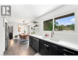 28 RIVERVIEW Terrace - 15
