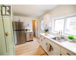99 MORTON Avenue - 4