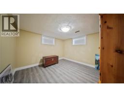 162 VICTORIA Street - 19